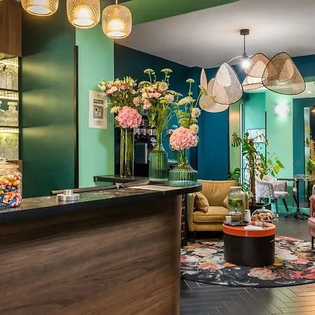 Archetype Etoile Hotel