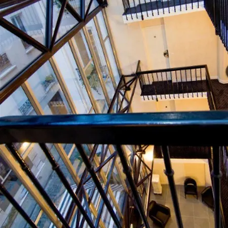 Archetype Etoile Hotel