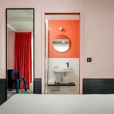 Archetype Etoile Hotel