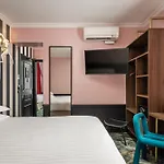 Otel Archetype Etoile Paris