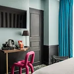 Archetype Etoile Hotel 3*