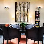 Archetype Etoile Hotel Paris