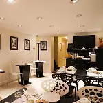 Otel Archetype Etoile 3*