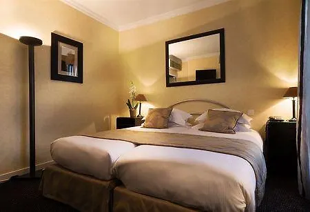 Archetype Etoile Hotell Paris