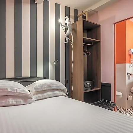 Archetype Etoile Otel Paris