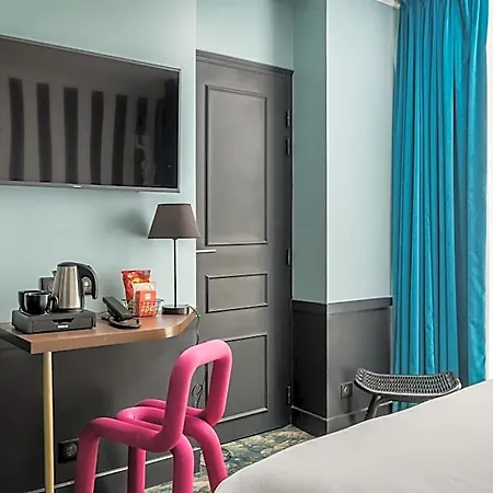 Archetype Etoile Otel Paris