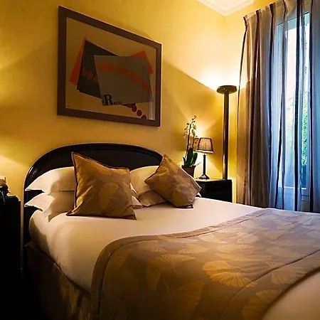 Archetype Etoile 3* Paris