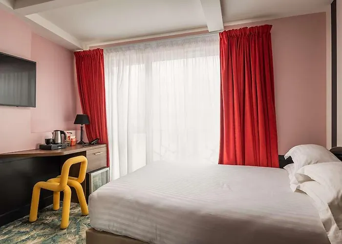 Hotel Archetype Etoile 3*