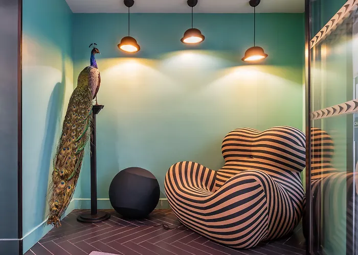 Archetype Etoile Hotel