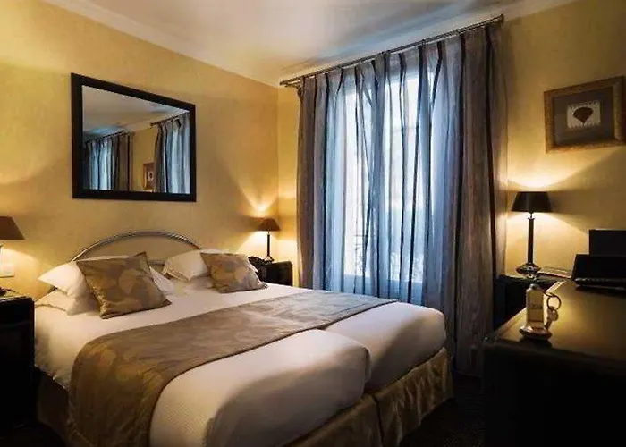 Archetype Etoile 3* Paris