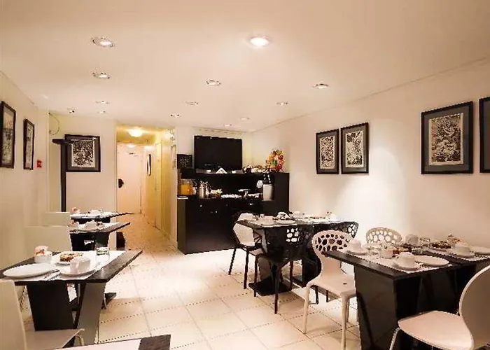 Hotel Archetype Etoile 3*