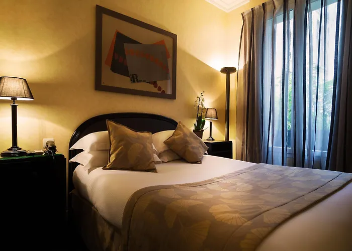 Archetype Etoile Hotel 3*