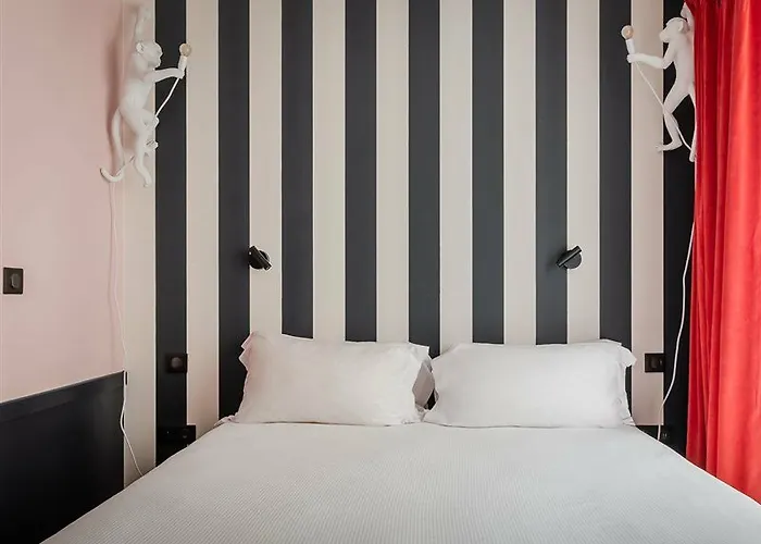 Archetype Etoile Hotel